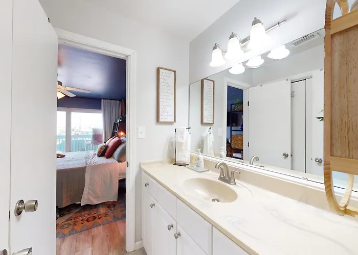 Big 'o' Perdido Key Apartment